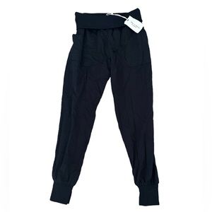 Tea n Rose - Black Jogger Pant, size Small NWT